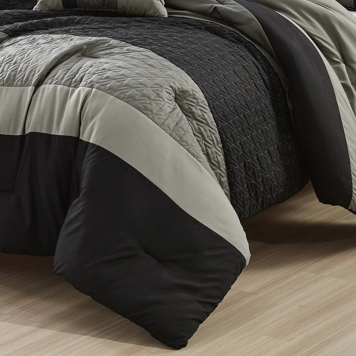 6 Piece Brushed Microfiber Plain Weave Comforter Bedding Set